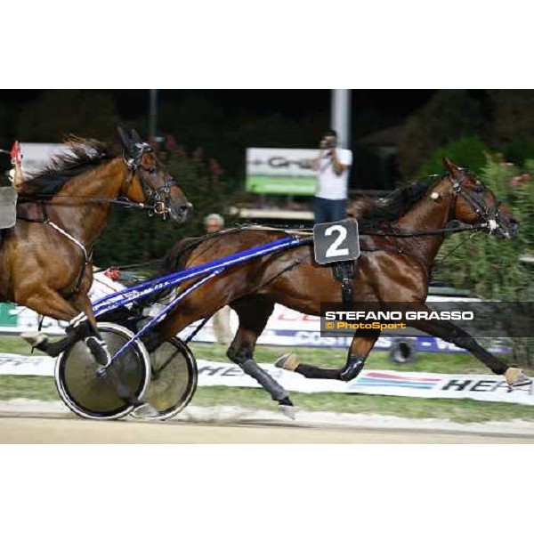 Roberto Vecchione wins with Algiers Hall the race off of the 75° Campionato Europeo beating Giampaolo Minnucci with Irina Cesena, 6th sept. 2009 ph. Stefano Grasso