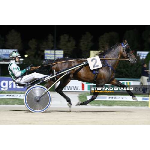 Andrea Guzzinati warming up with S.J\'S Photocopy before the 1st heat of the 75¡ Campionato Europeo Cesena, 5th sept. 2009 ph. Stefano Grasso