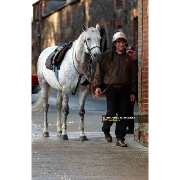 Luca Cumani at Bedfrod House Newmarket 8th july 2004 ph. Stefano Grasso