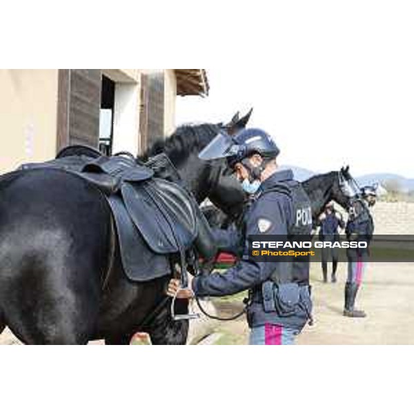 Esercitazione Polizia e Carabinieri a Cavallo O.P. Centro di Coordinamento dei Servizi Cinofili ed a Cavallo della Polizia di Stato Ladispoli, 30/10/2020 ph.Stefano Grasso