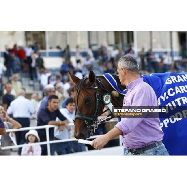 Antonio Somma with Mind Wise AS after winninng the Premio avv. Carlo Marangoni“ - Mem. Fabio Jegher Torino, 13th sept. 2009 ph. Stefano Grasso