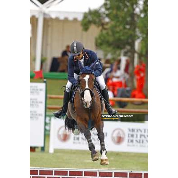Natale Chiaudani on Snai Seldana di Campalto second after the second round of the Italian showjumping championships La Bagnaia, 18th sept. 2009 ph. Stefano Grasso