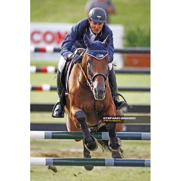 Antonio Alfonso on Snai Passe-Partout 2nd after the 3rd round of Italian showjumping championship La Bagnaia, 18th sept. 2009 ph. Stefano Grasso