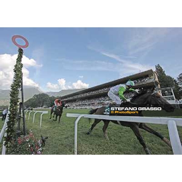Raffaele Romano on Sharstar wins the Gran Premio Merano Forst Merano Maia, 27th sept. 2009 ph. Stefano Grasso
