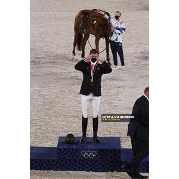 Tokyo 2020 Olympic Games - Show Jumping Individual Final - Medal ceremony - Ben Maher and Explosion W Tokyo, Equestrian Park - 04 August 2021 Ph. Stefano Grasso