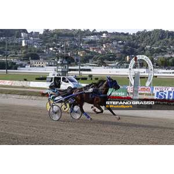 Giuseppe Pietro Maisto and Dilettevole Nap wins the Criterium - Trofeo La Torrente - Maschi Napoli - Agnano, 3 October 2021 Ph. Stefano Grasso/Ippodromi Partenopei