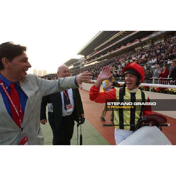 Franco Raimondi and Franki Dettori after Hong Kong Cup 2003 Sha Tin 14-12-03 ph.Stefano Grasso