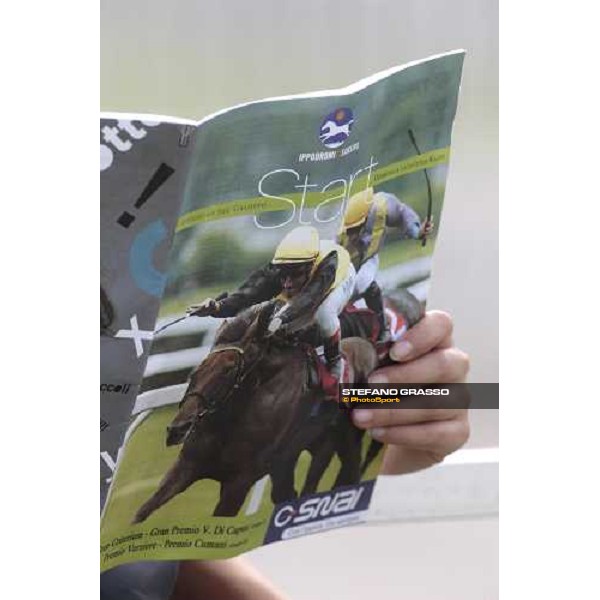 \'Start\' - the racecard of San Siro gallopp Milano San Siro, 11th oct. 2009 ph. Stefano Grasso