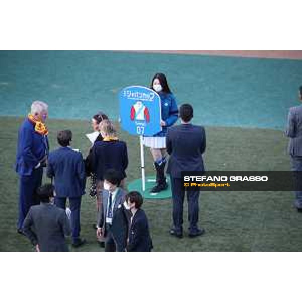 Japan Cup of Tokyo - - Tokyo, Fuchu racecourse Tunnes connection in the paddock of the 42nd Japan Cup - 27 November 2022 - ph.Stefano Grasso/Longines/Japan Cup