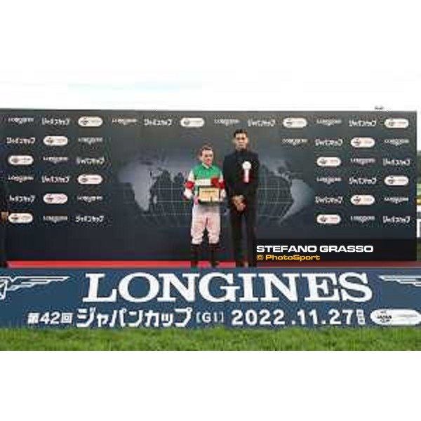 42nd Japan Cup 2022 - Tokyo, Fuchu racecourse The prize giving ceremony of the 42nd Japan Cup - ph.Stefano Grasso/Longines - 01SG1457.JPG