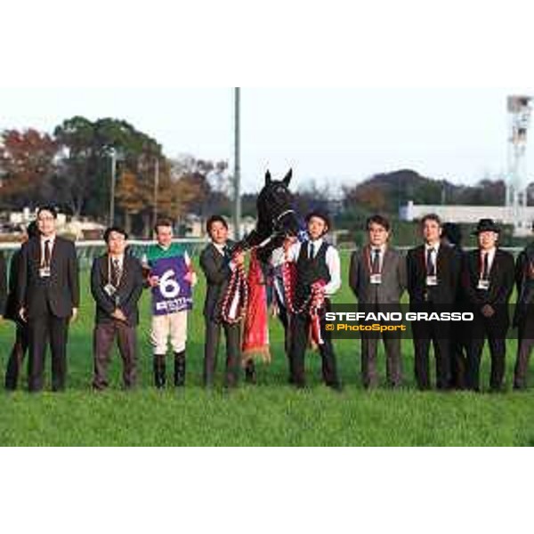 42nd Japan Cup 2022 - Tokyo, Fuchu racecourse The prize giving ceremony of the 42nd Japan Cup - ph.Stefano Grasso/Longines - 01SG8638.JPG