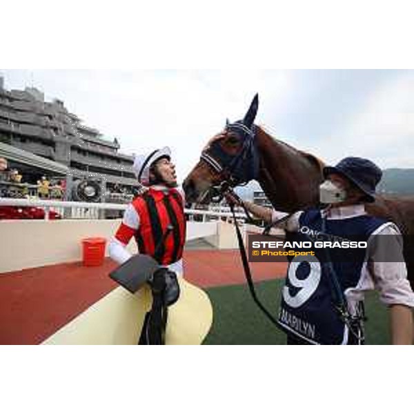LHKIR 2022 - Hong Kong , Sha Tin racecourse Damien Lane on Win Marilyn wins the LONGINES Hong Kong Vase 2022 - ph.Stefano Grasso/Longines - 02SG9735.JPG