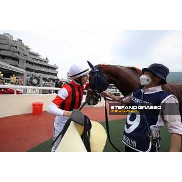 LHKIR 2022 - Hong Kong , Sha Tin racecourse Damien Lane on Win Marilyn wins the LONGINES Hong Kong Vase 2022 - ph.Stefano Grasso/Longines - 02SG9743.JPG