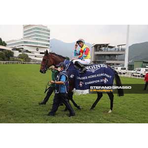 LHKIR 2022 - Hong Kong , Sha Tin racecourse Ryan Moore on Wellington wins the LONGINES Hong Kong Sprint 2022 - ph.Stefano Grasso/Longines - 01SG1818.JPG