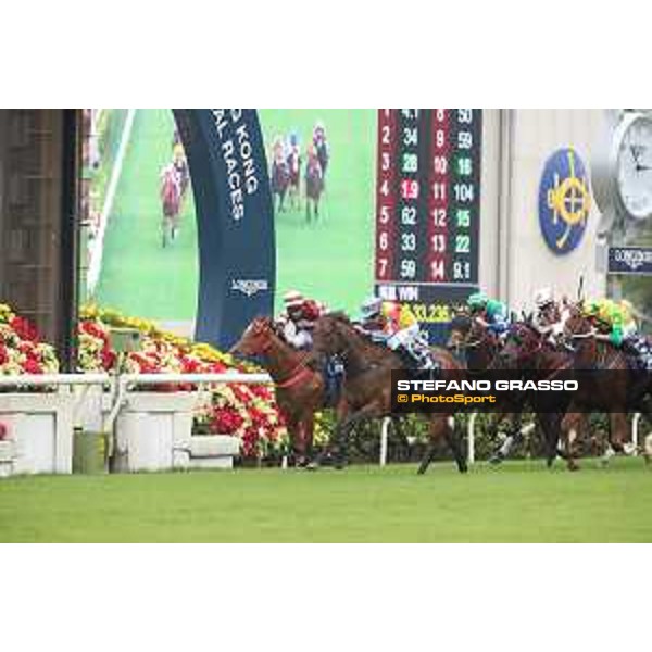 LHKIR 2022 - Hong Kong , Sha Tin racecourse Ryan Moore on Wellington wins the LONGINES Hong Kong Sprint 2022 - ph.Stefano Grasso/Longines - 01SG7084.JPG