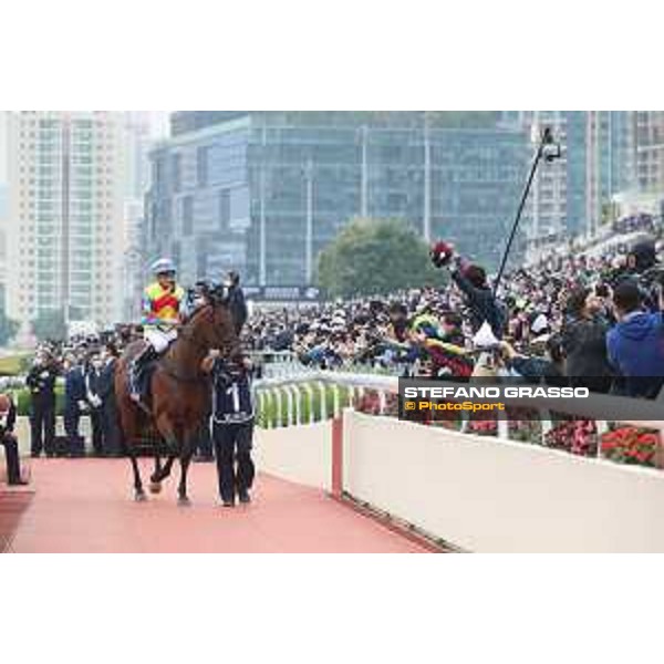 LHKIR 2022 - Hong Kong , Sha Tin racecourse Ryan Moore on Wellington wins the LONGINES Hong Kong Sprint 2022 - ph.Stefano Grasso/Longines - 01SG7223.JPG