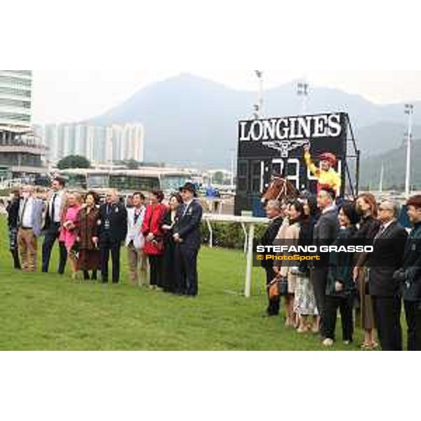 LHKIR 2022 - Hong Kong , Sha Tin racecourse Zac Purton obn California Spangle wins the LONGINES Hong Kong Mile 2022 - ph.Stefano Grasso/Longines - 01SG2023.JPG