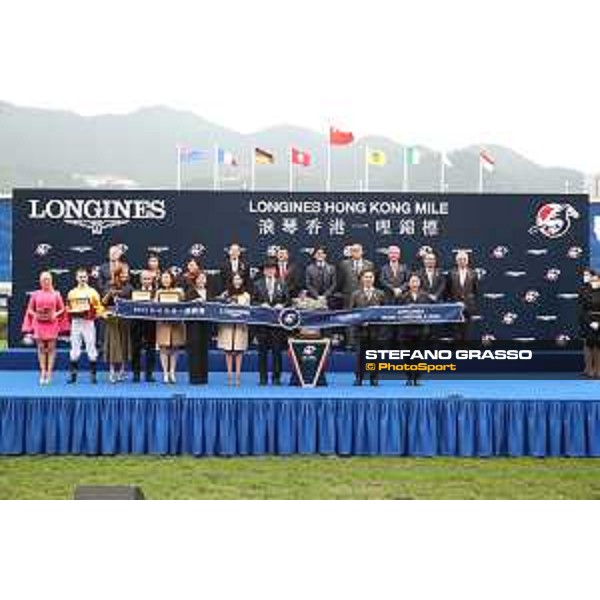 LHKIR 2022 - Hong Kong , Sha Tin racecourse Zac Purton obn California Spangle wins the LONGINES Hong Kong Mile 2022 - ph.Stefano Grasso/Longines - 01SG2040.JPG