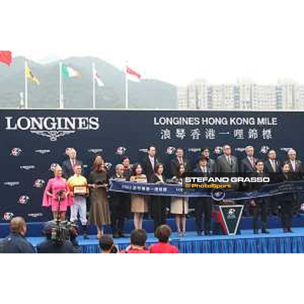 LHKIR 2022 - Hong Kong , Sha Tin racecourse Zac Purton obn California Spangle wins the LONGINES Hong Kong Mile 2022 - ph.Stefano Grasso/Longines - 01SG8233.JPG