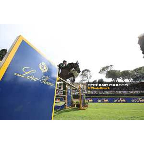 CSIO Piazza di Siena of Roma - - Roma, Villa Borghese - 26 May 2023 - ph.Stefano Grasso/Loro Piana Michael Pender from IRL on Hhs Calais