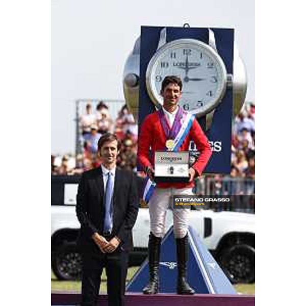 FEI Jumping European Championship Milano 2023 - Milano, San Siro galopp racecourse - 3 September 2023 - ph.Stefano Grasso Guerdat Steve from SUI riding Dynamix de Belheme is FEI Jumping European Champion and Matteo Sovera - Longines Brand Manager