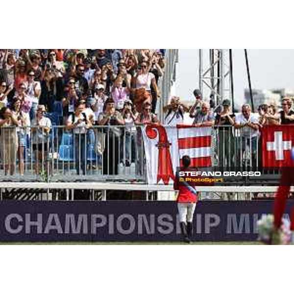 FEI Jumping European Championship Milano 2023 - Milano, San Siro galopp racecourse - 3 September 2023 - ph.Stefano Grasso Steve Guerdat celebrates with his family the victory