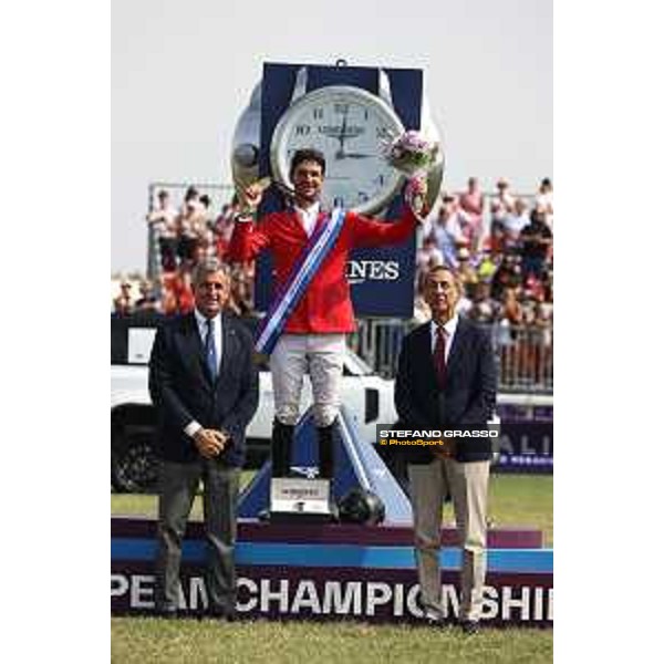 FEI Jumping European Championship Milano 2023 - Milano, San Siro galopp racecourse - 3 September 2023 - ph.Stefano Grasso Guerdat Steve from SUI riding Dynamix de Belheme is FEI Jumping European Champion with Marco Di Paola, Fise President and Giuseppe Sala, Major of Milan