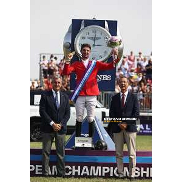 FEI Jumping European Championship Milano 2023 - Milano, San Siro galopp racecourse - 3 September 2023 - ph.Stefano Grasso Guerdat Steve from SUI riding Dynamix de Belheme is FEI Jumping European Champion with Marco Di Paola, Fise President and Giuseppe Sala, Major of Milan