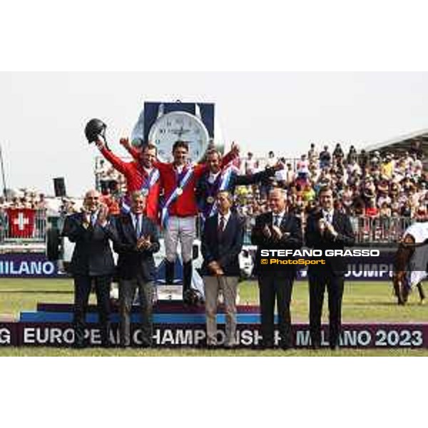 FEI Jumping European Championship Milano 2023 - Milano, San Siro galopp racecourse - 3 September 2023 - ph.Stefano Grasso Guerdat Steve from SUI riding Dynamix de Belheme is FEI Jumping European Champion with Fabio Schiavolin, AD Trenno,Marco Di Paola, Fise President ,Giuseppe Sala, Major of Milan and Mateo Sovera, Longines Brand Manager Italia