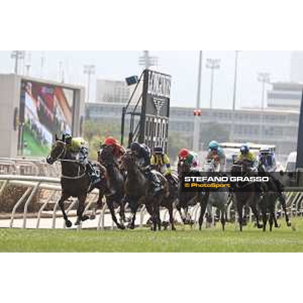 Longines Hong Kong International Races of Hong Kong - - Hong Kong, Sha Tin - 10 December 2023 - ph.Stefano Grasso/Longines Maxim Guyon on Junk wins the Longines Hong Kong Vase