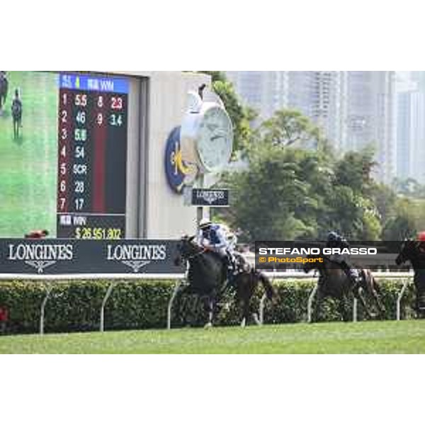 Longines Hong Kong International Races of Hong Kong - - Hong Kong, Sha Tin - 10 December 2023 - ph.Stefano Grasso/Longines Maxim Guyon on Junk wins the Longines Hong Kong Vase