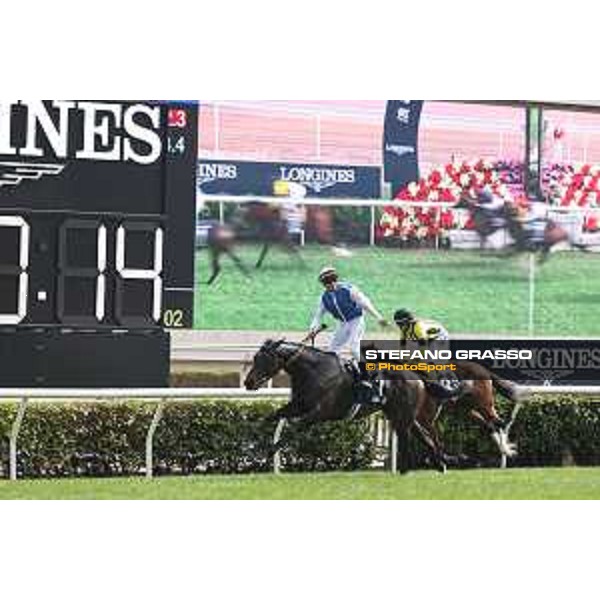 Longines Hong Kong International Races of Hong Kong - - Hong Kong, Sha Tin - 10 December 2023 - ph.Stefano Grasso/Longines Maxim Guyon on Junk wins the Longines Hong Kong Vase