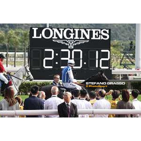 Longines Hong Kong International Races of Hong Kong - - Hong Kong, Sha Tin - 10 December 2023 - ph.Stefano Grasso/Longines Maxim Guyon on Junk wins the Longines Hong Kong Vase