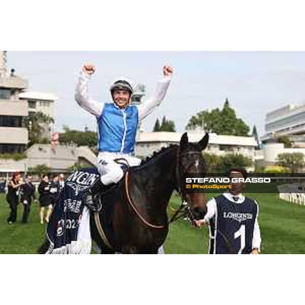 Longines Hong Kong International Races of Hong Kong - - Hong Kong, Sha Tin - 10 December 2023 - ph.Stefano Grasso/Longines Maxim Guyon on Junk wins the Longines Hong Kong Vase