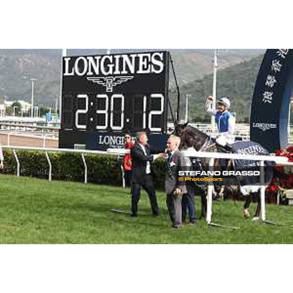 Longines Hong Kong International Races of Hong Kong - - Hong Kong, Sha Tin - 10 December 2023 - ph.Stefano Grasso/Longines Maxim Guyon on Junk wins the Longines Hong Kong Vase