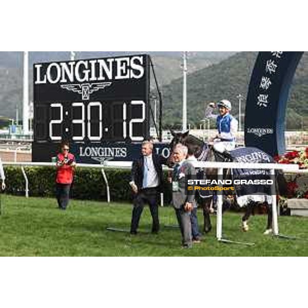 Longines Hong Kong International Races of Hong Kong - - Hong Kong, Sha Tin - 10 December 2023 - ph.Stefano Grasso/Longines Maxim Guyon on Junk wins the Longines Hong Kong Vase