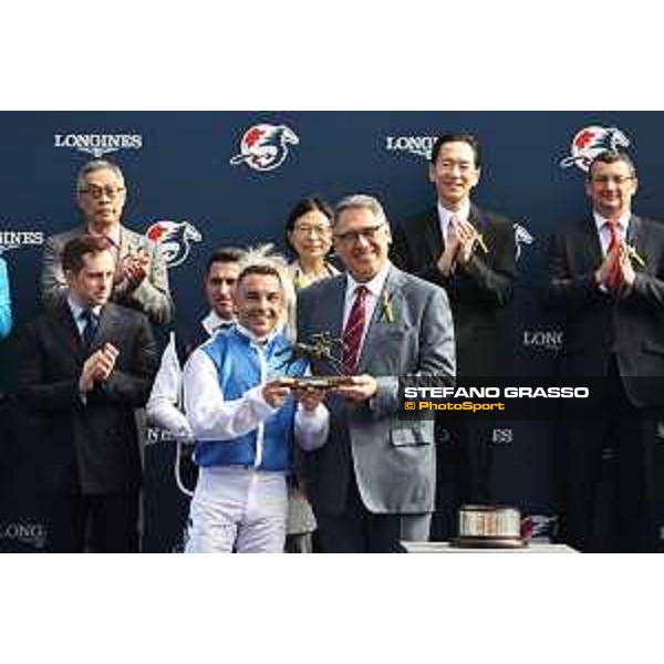 Longines Hong Kong International Races of Hong Kong - - Hong Kong, Sha Tin - 10 December 2023 - ph.Stefano Grasso/Longines Maxim Guyon on Junk wins the Longines Hong Kong Vase