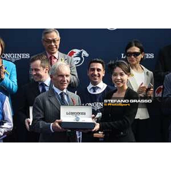 Longines Hong Kong International Races of Hong Kong - - Hong Kong, Sha Tin - 10 December 2023 - ph.Stefano Grasso/Longines Maxim Guyon on Junk wins the Longines Hong Kong Vase