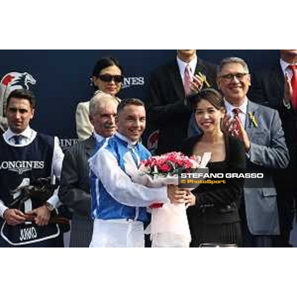 Longines Hong Kong International Races of Hong Kong - - Hong Kong, Sha Tin - 10 December 2023 - ph.Stefano Grasso/Longines Maxim Guyon on Junk wins the Longines Hong Kong Vase