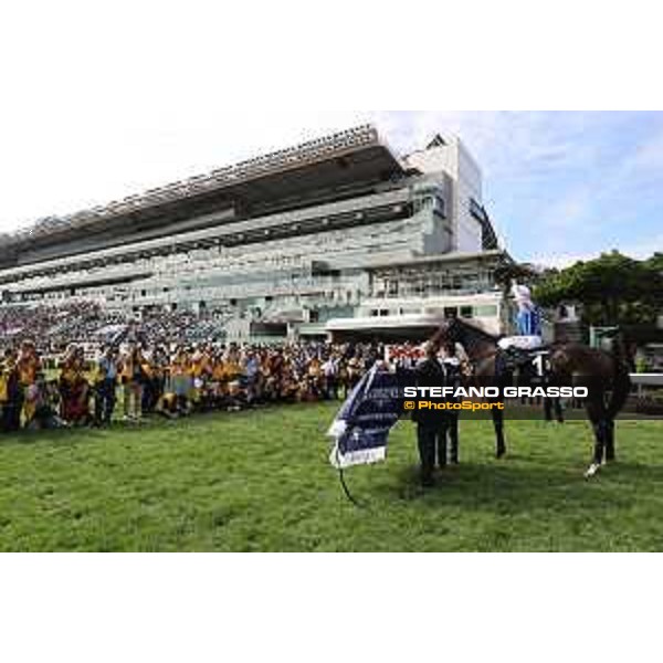 Longines Hong Kong International Races of Hong Kong - - Hong Kong, Sha Tin - 10 December 2023 - ph.Stefano Grasso/Longines Maxim Guyon on Junk wins the Longines Hong Kong Vase