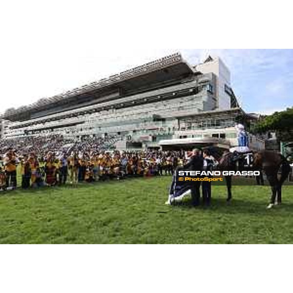 Longines Hong Kong International Races of Hong Kong - - Hong Kong, Sha Tin - 10 December 2023 - ph.Stefano Grasso/Longines Maxim Guyon on Junk wins the Longines Hong Kong Vase