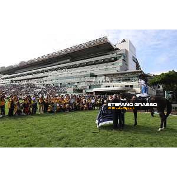 Longines Hong Kong International Races of Hong Kong - - Hong Kong, Sha Tin - 10 December 2023 - ph.Stefano Grasso/Longines Maxim Guyon on Junk wins the Longines Hong Kong Vase