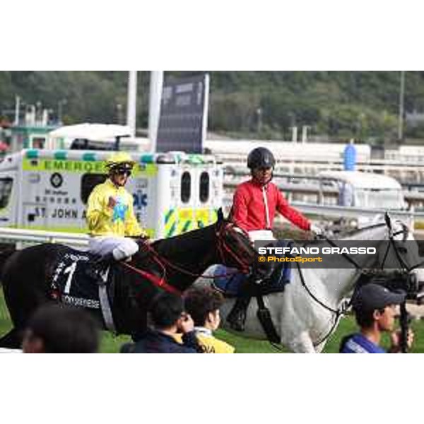 Longines Hong Kong International Races of Hong Kong - - Hong Kong, Sha Tin - 10 December 2023 - ph.Stefano Grasso/Longines Zac Purton on Lucky Sweynesse wins the Longines Hong Kong Sprint