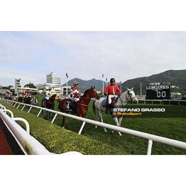 Longines Hong Kong International Races of Hong Kong - - Hong Kong, Sha Tin - 10 December 2023 - ph.Stefano Grasso/Longines Zac Purton on Lucky Sweynesse wins the Longines Hong Kong Sprint