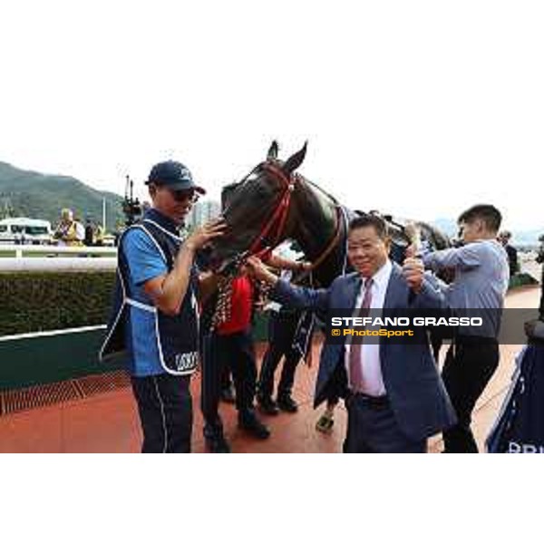 Longines Hong Kong International Races of Hong Kong - - Hong Kong, Sha Tin - 10 December 2023 - ph.Stefano Grasso/Longines Zac Purton on Lucky Sweynesse wins the Longines Hong Kong Sprint