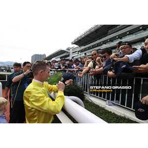 Longines Hong Kong International Races of Hong Kong - - Hong Kong, Sha Tin - 10 December 2023 - ph.Stefano Grasso/Longines Zac Purton on Lucky Sweynesse wins the Longines Hong Kong Sprint