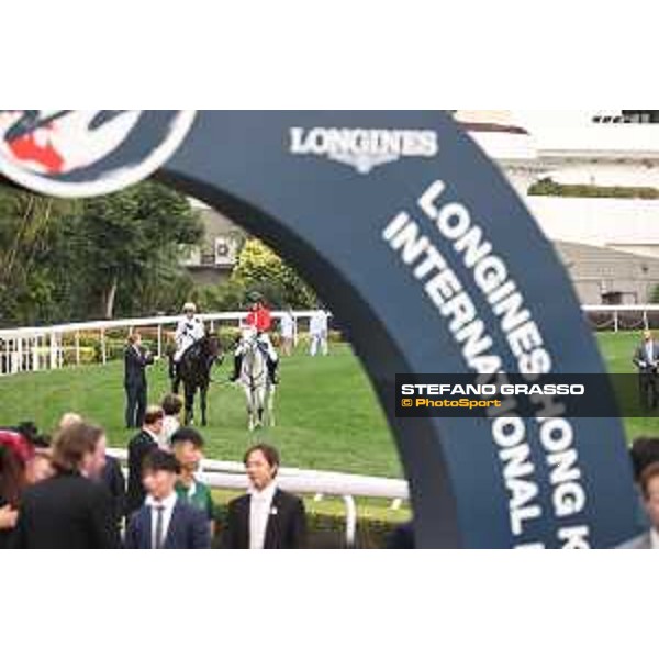 Longines Hong Kong International Races of Hong Kong - - Hong Kong, Sha Tin - 10 December 2023 - ph.Stefano Grasso/Longines Vincent Ho on Golden Sixty wins the Longines Hong Kong Mile