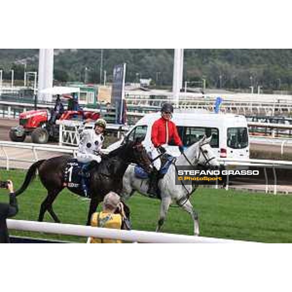 Longines Hong Kong International Races of Hong Kong - - Hong Kong, Sha Tin - 10 December 2023 - ph.Stefano Grasso/Longines Vincent Ho on Golden Sixty wins the Longines Hong Kong Mile