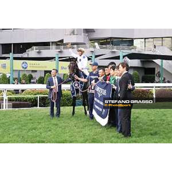 Longines Hong Kong International Races of Hong Kong - - Hong Kong, Sha Tin - 10 December 2023 - ph.Stefano Grasso/Longines Vincent Ho on Golden Sixty wins the Longines Hong Kong Mile