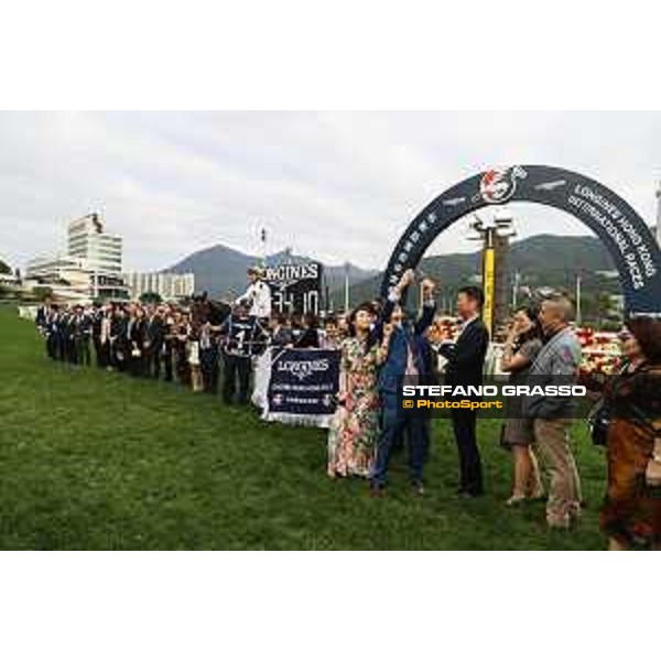 Longines Hong Kong International Races of Hong Kong - - Hong Kong, Sha Tin - 10 December 2023 - ph.Stefano Grasso/Longines Vincent Ho on Golden Sixty wins the Longines Hong Kong Mile